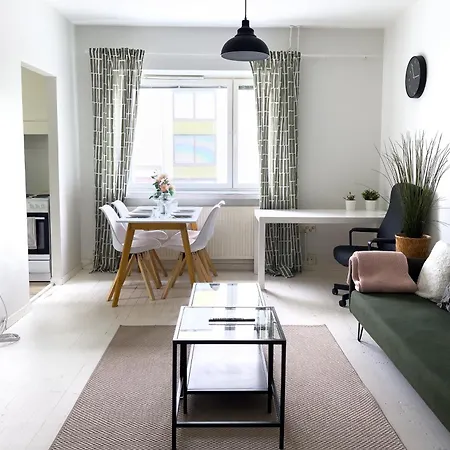 Modern Yet Rustic 1br City Centre 아파트