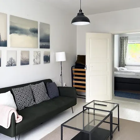 Modern Yet Rustic 1br City Centre Huoneisto *