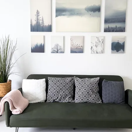 Modern Yet Rustic 1br City Centre 쿠오피오