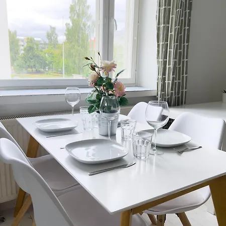 Modern Yet Rustic 1br City Centre Huoneisto
